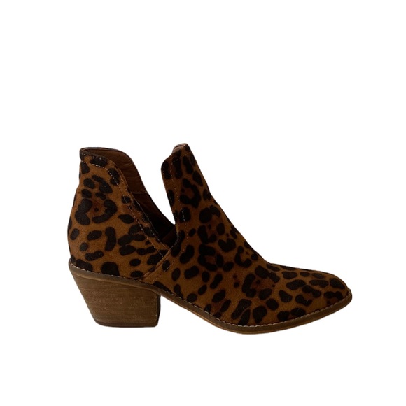 BEAST Sunny Chop Out Style Fall Leopard Print Booties 8 - Picture 5 of 13